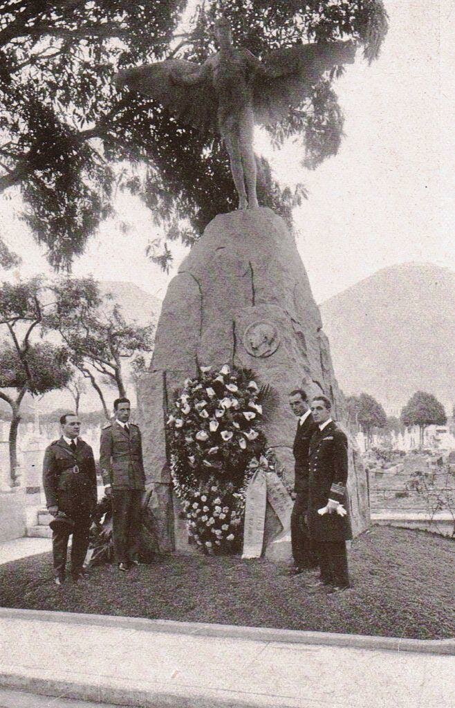 Rio de Janeiro omaggio alla tomba di Santos Dumont