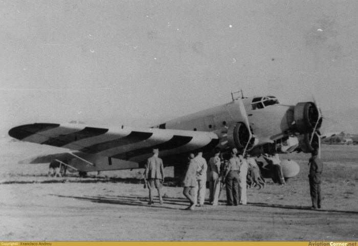 Nador - Taouima (Morocco) , luglio 1936. Uno dei dodici Savoia Marchetti SM.81 inviati a sostegno dell’Alzamiento Nacional.